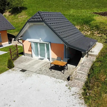 Ozebek Apartment *